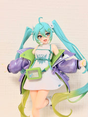 NO BOX Hatsune Miku Vocaloid Fashion Series Sporty Figure