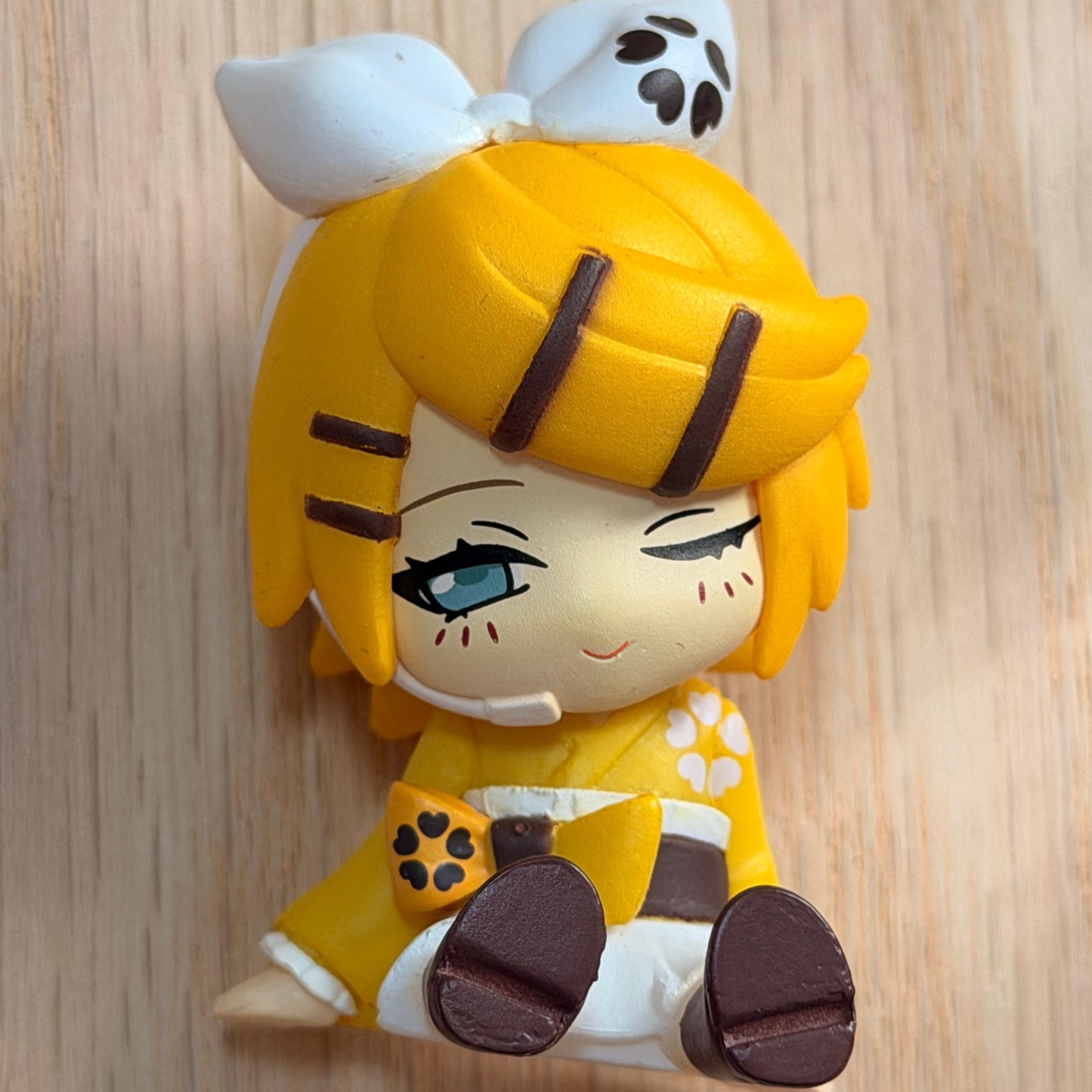 Vocaloid Kagamine Rin mini figurine Kimono Ver. By Takara Tomy A.R.T.S