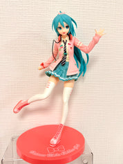 NO BOX Vocaloid  Hatsune Miku Ribbon Girl Figure