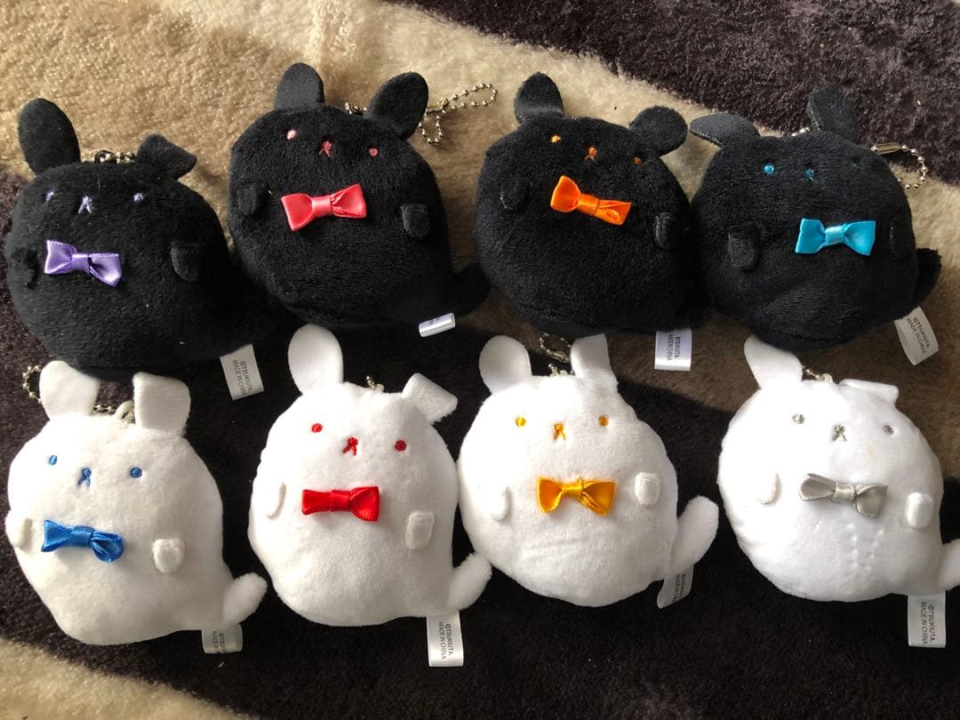 Yum Yum Donut Cute Mini Charm Bunny Plush Keychain JP (1 random design)