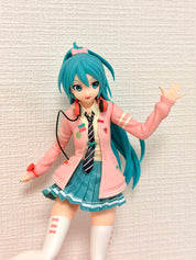 NO BOX Vocaloid  Hatsune Miku Ribbon Girl Figure