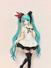 NO BOX Vocaloid Sega Hatsune Miku Project DIVA MEGA39's Luminasta "Supreme" Figure