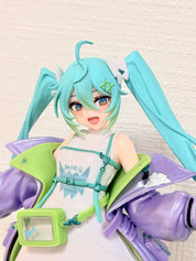 NO BOX Hatsune Miku Vocaloid Fashion Series Sporty Figure