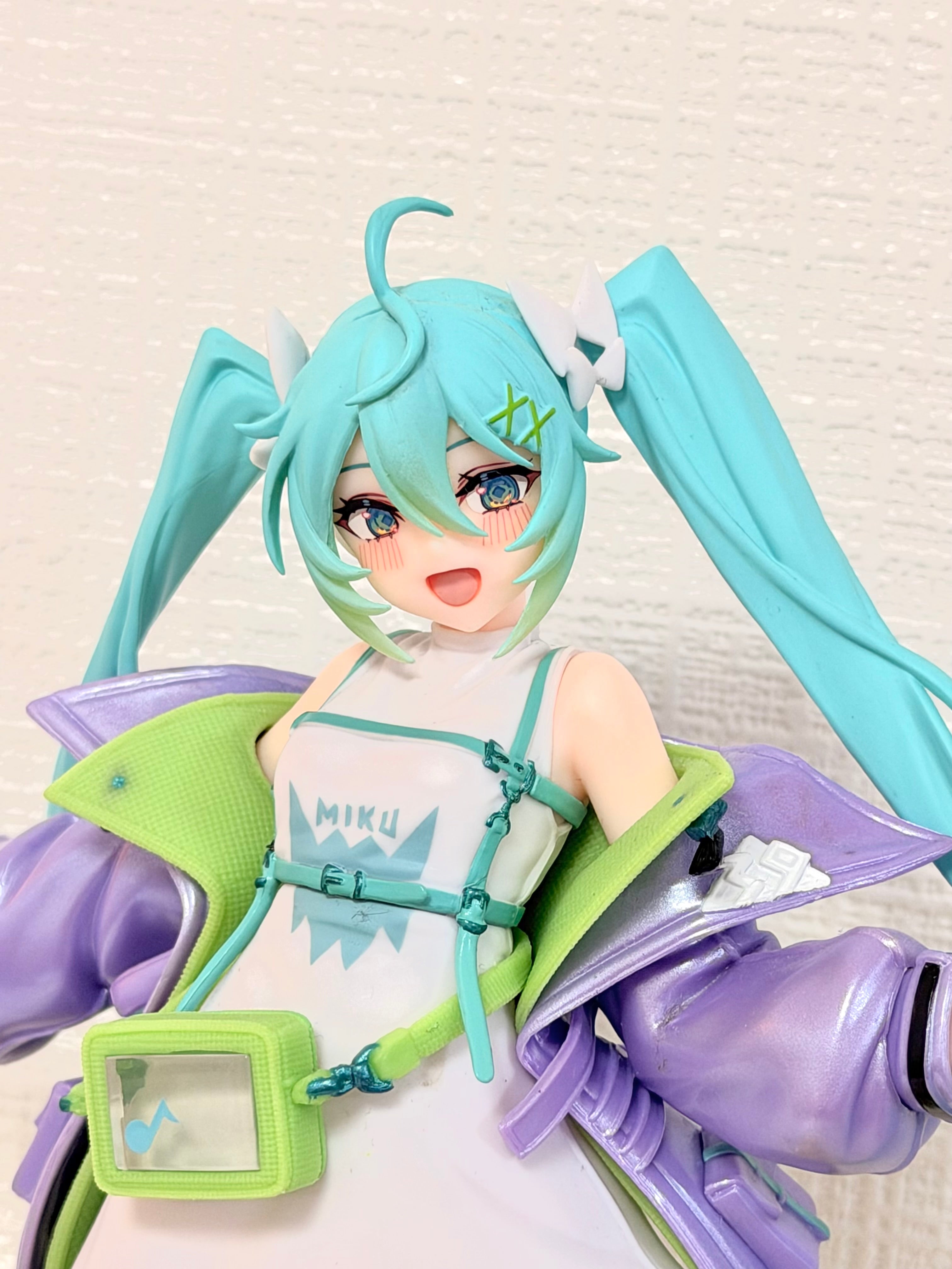 NO BOX Hatsune Miku Vocaloid Fashion Series Sporty Figure