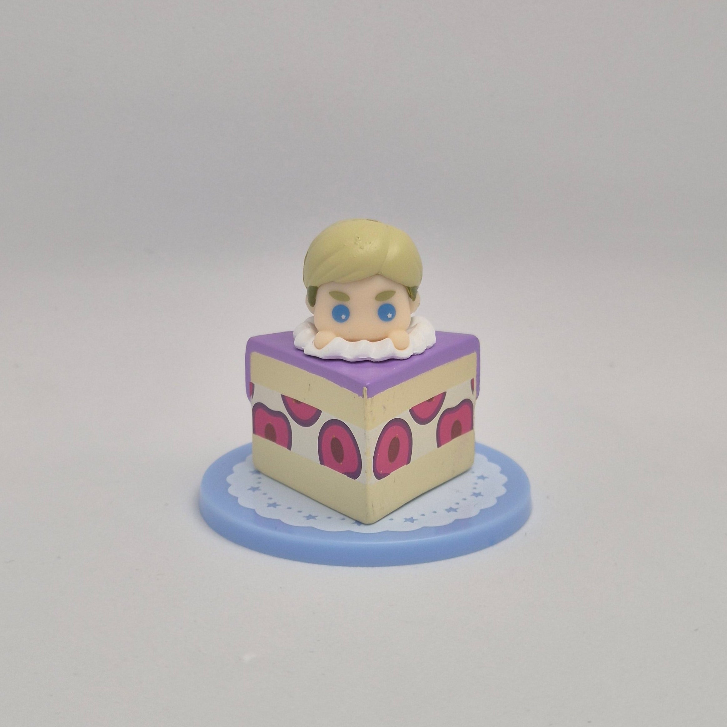 Attack On Titan Cake Gachapon Series