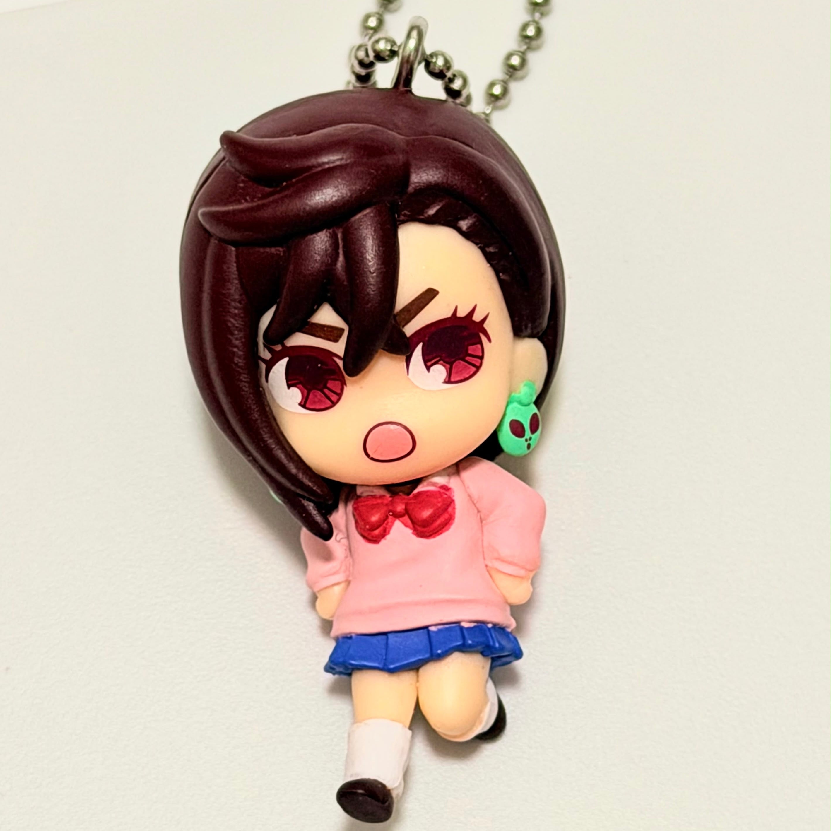 Dandadan Momo Ayase mini figurine keychain by Takara Tomy A.R.T.S