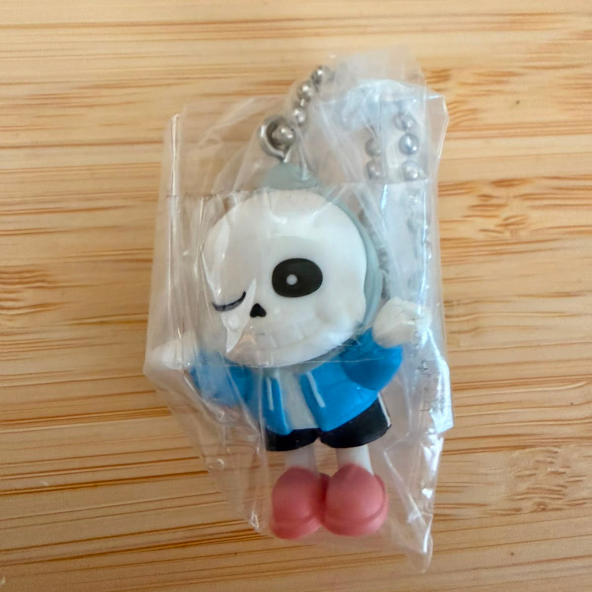 UNDERTALE Sans mini figurine keychain by Bandai