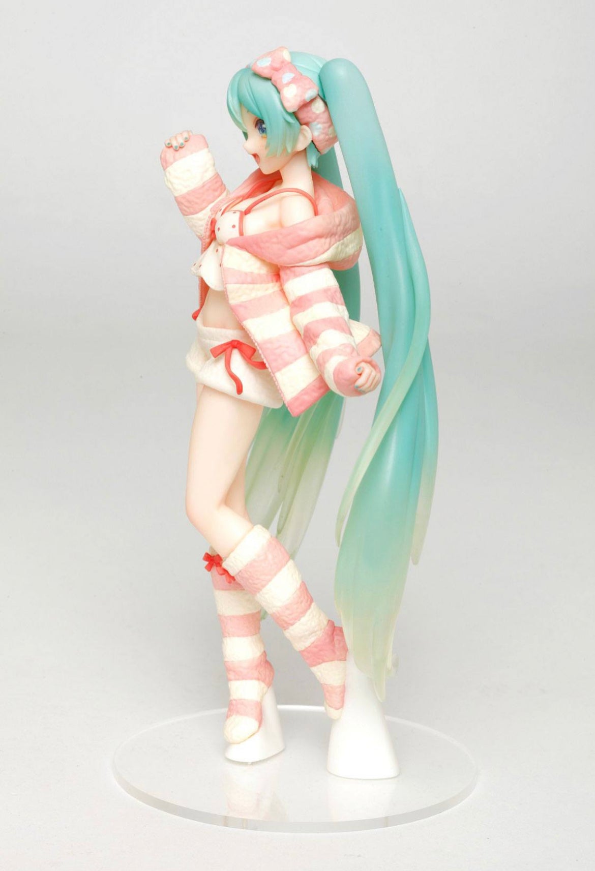 Vocaloid: Hatsune Miku Room Wear by Taito