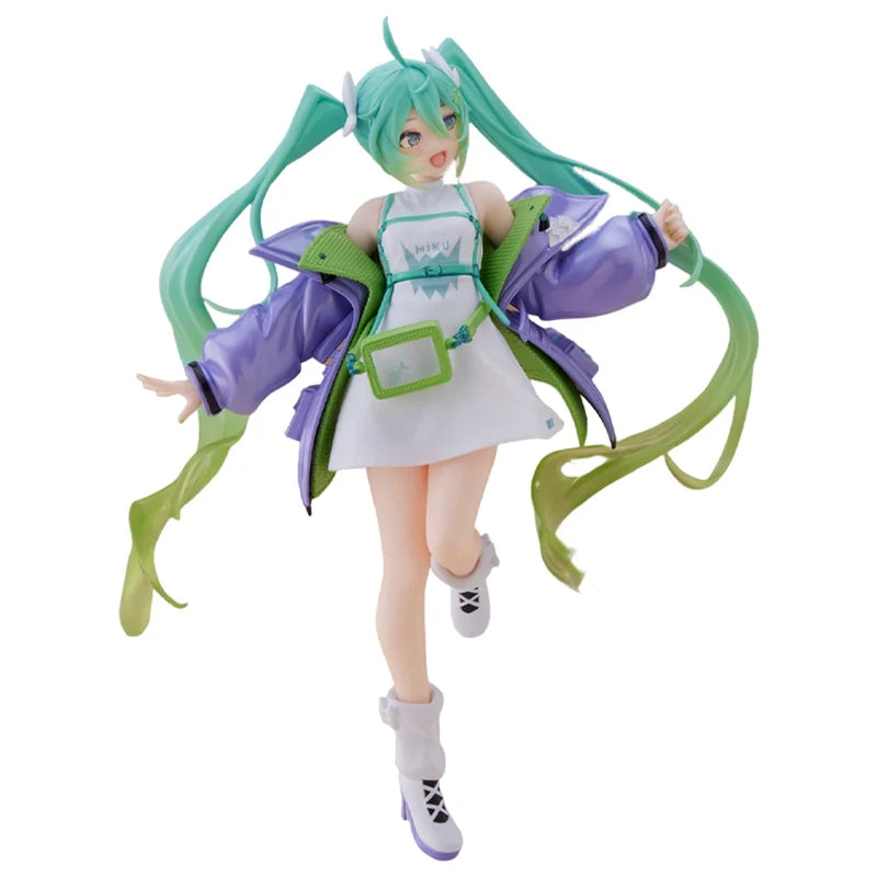 Hatsune Miku Sporty Fashion Figure by Taito