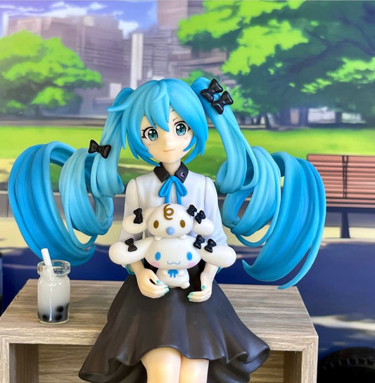 Vocaloid Hatsune Miku x Cinnamoroll Osumashi Ver. Figure by SEGA