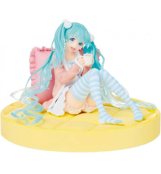 Vocaloid: Hatsune Miku Pajamas Figure by Taito