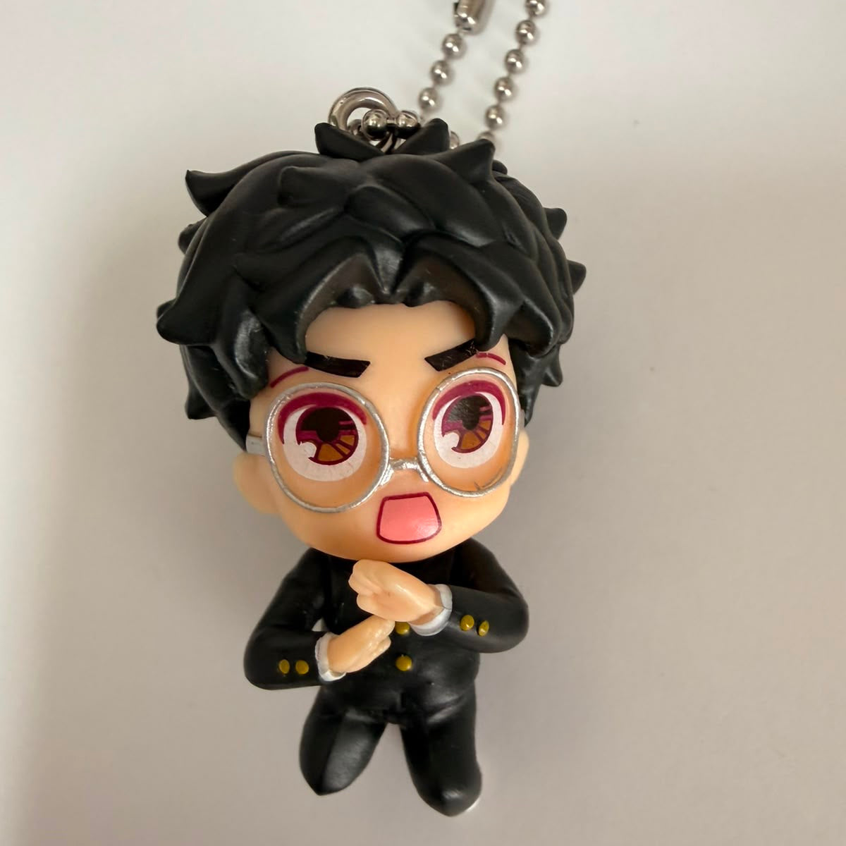 Dandadan Ken Takakura mini figurine keychain by Bandai