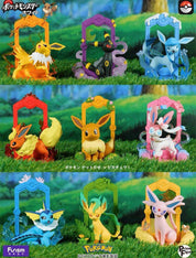 Pokemon: Eeveelutions mystery boxes Eevee