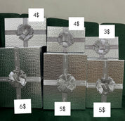 Elegant Valentine Gift Box (2 colors available)