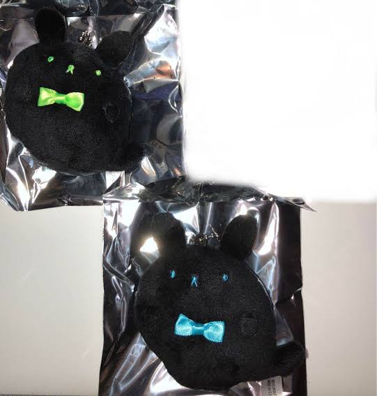 Yum Yum Donut Cute Mini Charm Bunny Plush Keychain JP (1 random design)