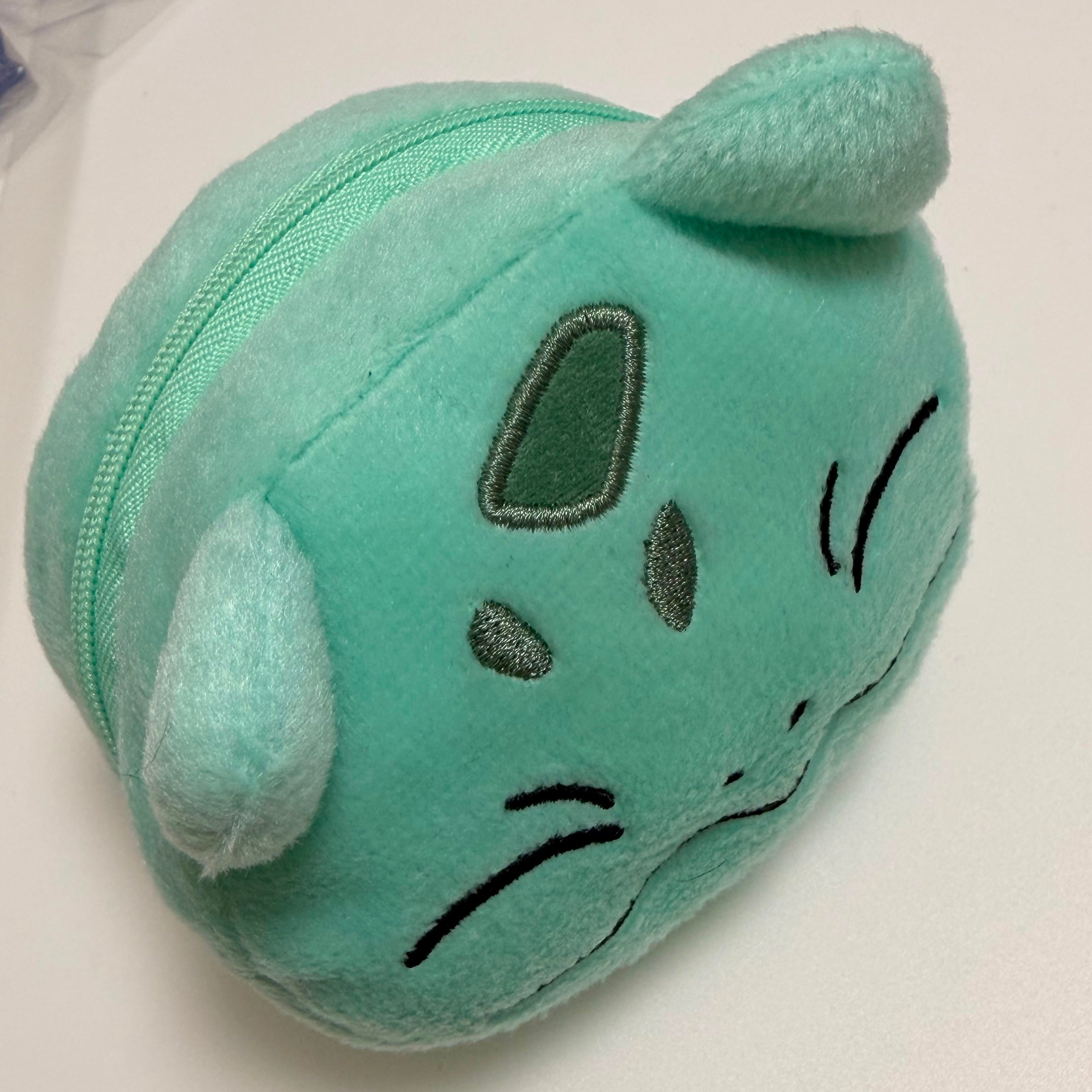 Pokémon Bulbasaur plush pouch by Banpresto