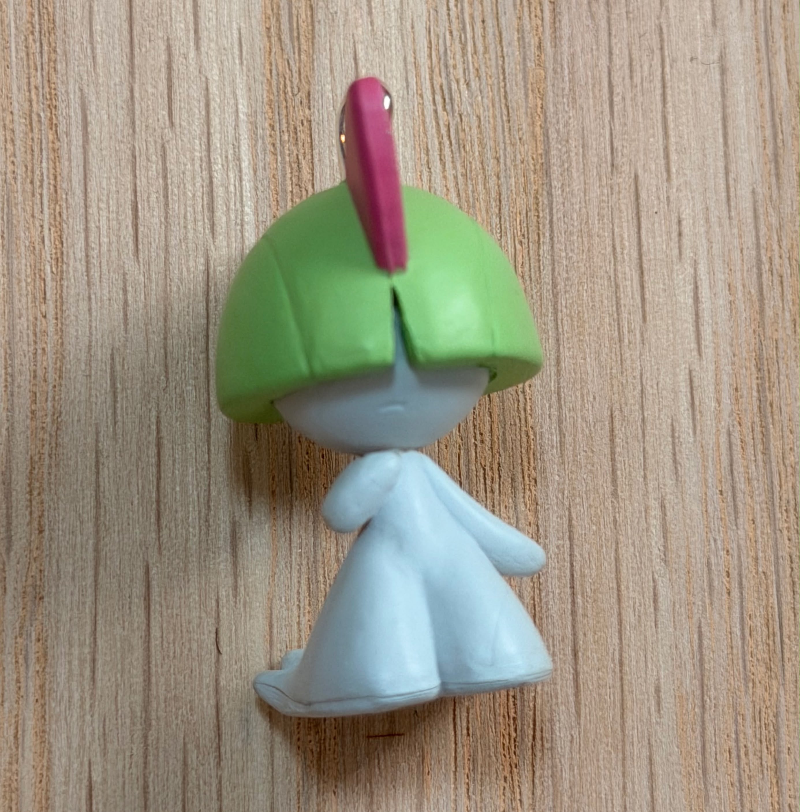 Pokémon Ralts mini figurine by Bandai