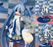 Vocaloid Hatsune Miku Snow Version figure
