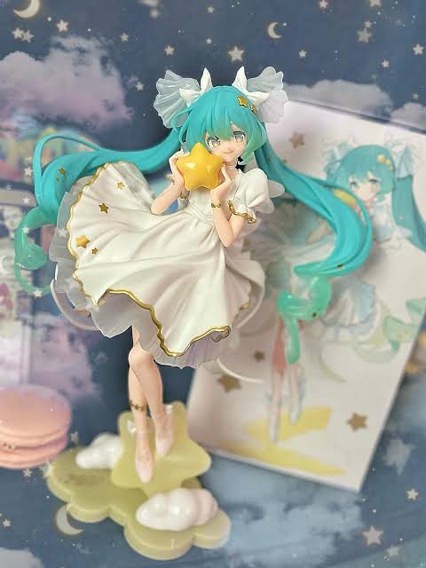 Vocaloid Hatsune Miku AMP+ Birthday 2026 Star Dreamy Ver. Figure by Taito