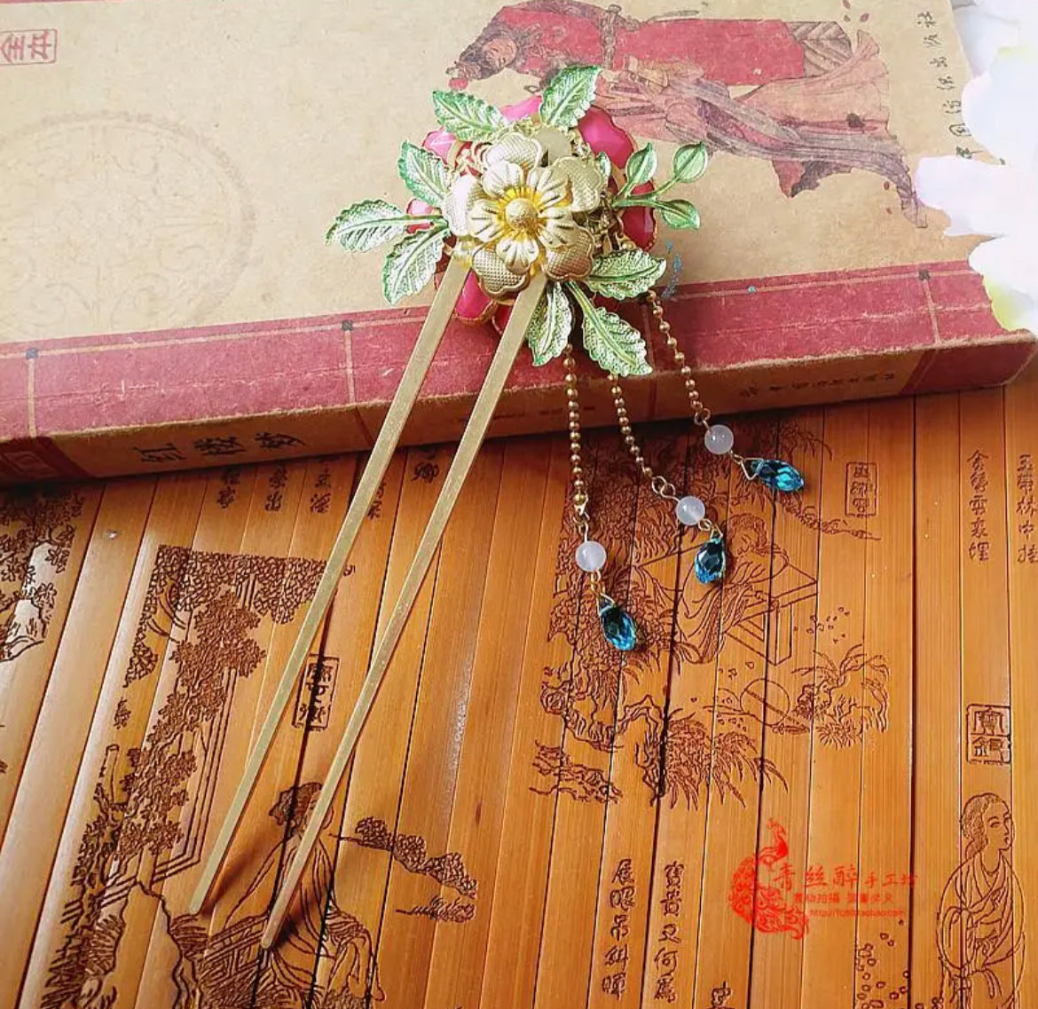 Yona Of The Dawn: Hair Pin + Earrings