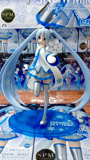 Vocaloid Hatsune Miku Snow Version figure