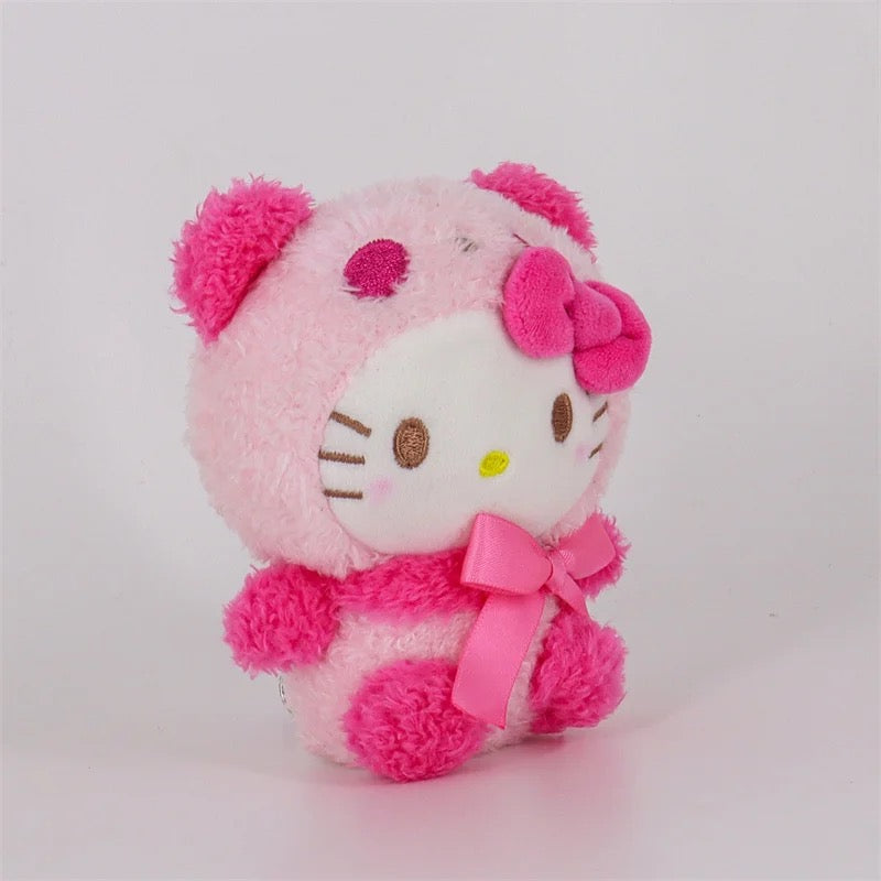 Sanrio: Hello Kitty Plushie