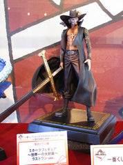 OPEN BOX - One Piece Ichiban Kuji Dracule Mihawk Prize A figure ( NO BLADE !! )