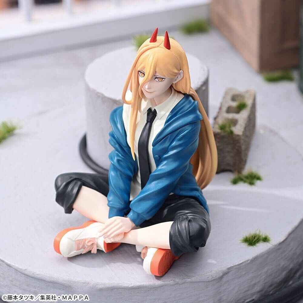 Chainsaw Man Power Perching figure