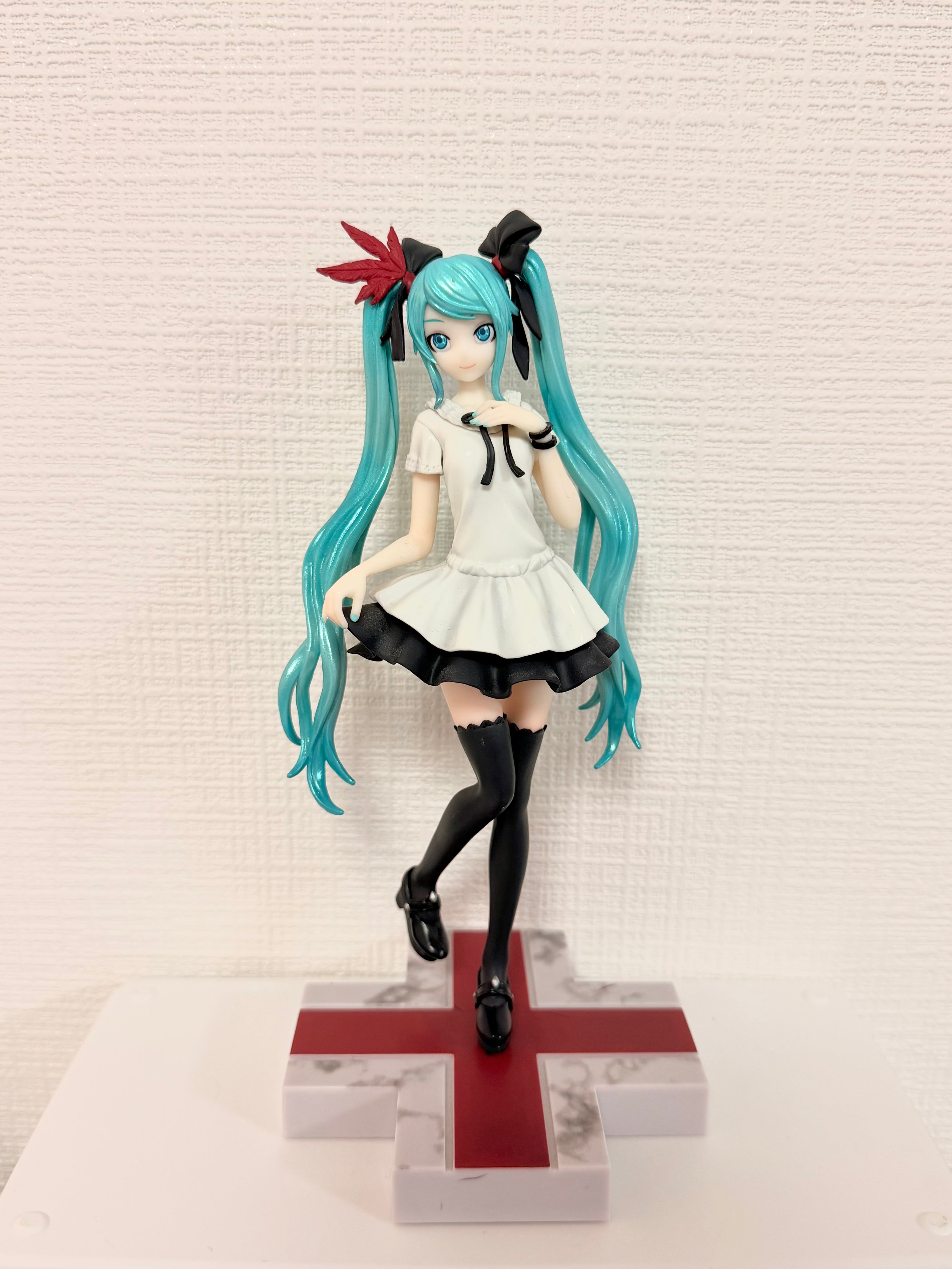 NO BOX Vocaloid Sega Hatsune Miku Project DIVA MEGA39's Luminasta "Supreme" Figure