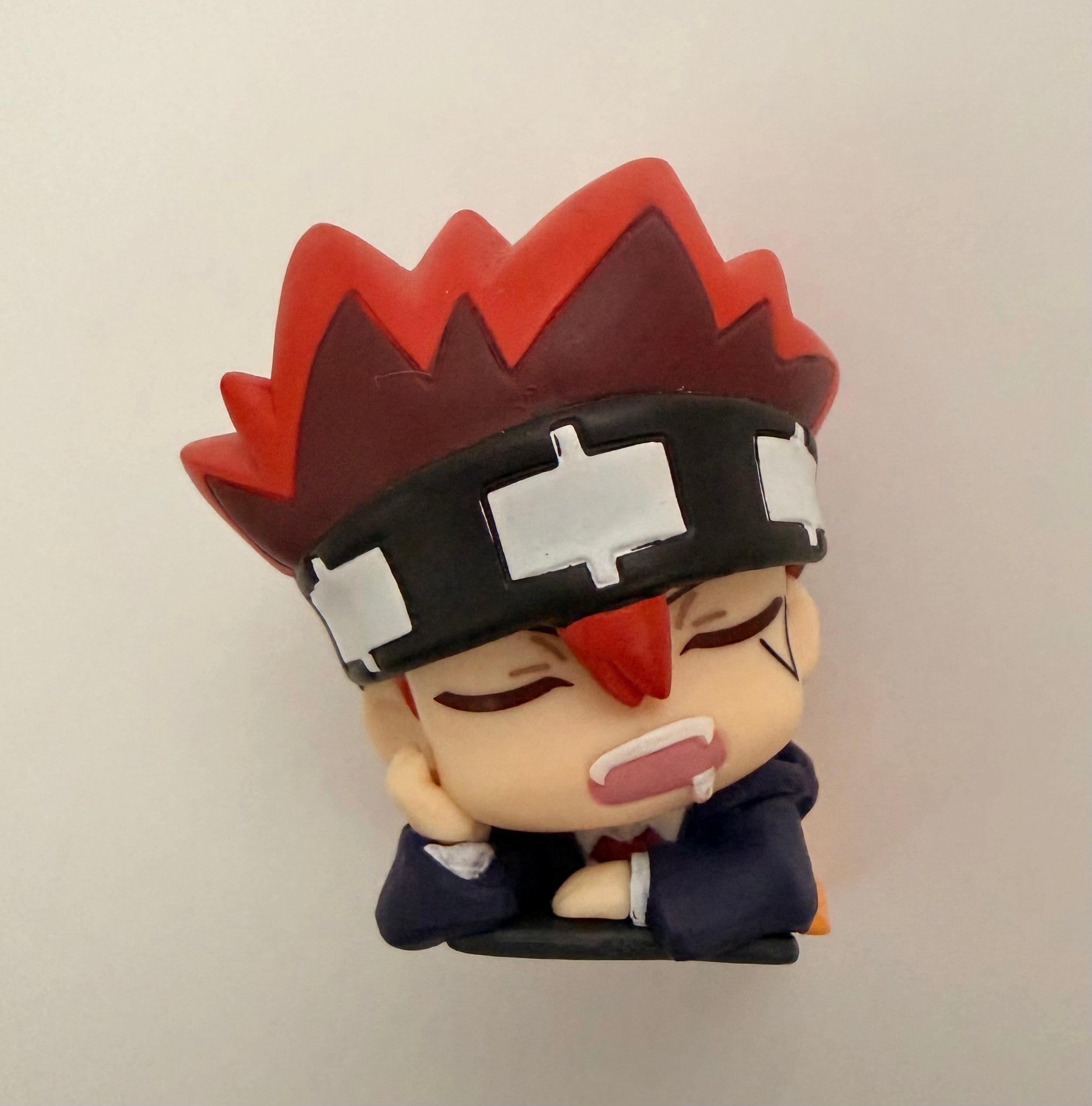 Mashle Dot Official Mini Figure