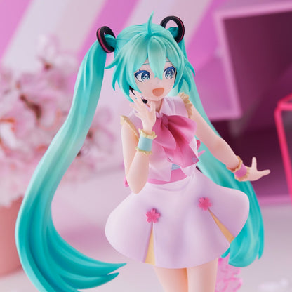 Vocaloid: Hatsune Miku Spring Version Figure by SEGA