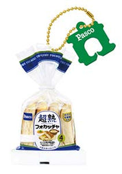 Choujuku focaccia bread miniature squishy keychain by Takara Tomy A.R.T.S