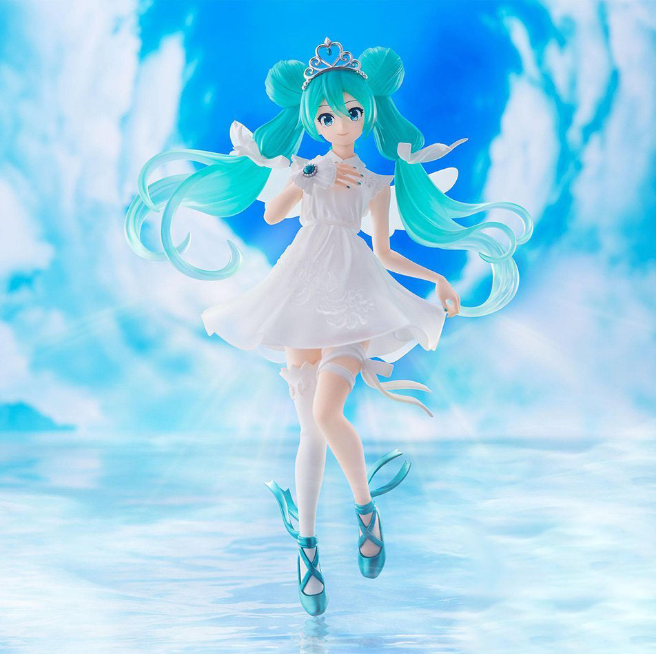 Vocaloid: Hatsune Miku 15th Anniversary Scale Figures by SEGA
