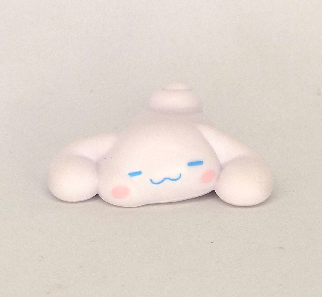 Sanrio_Cinnamoroll_Gashapon_20.jpg