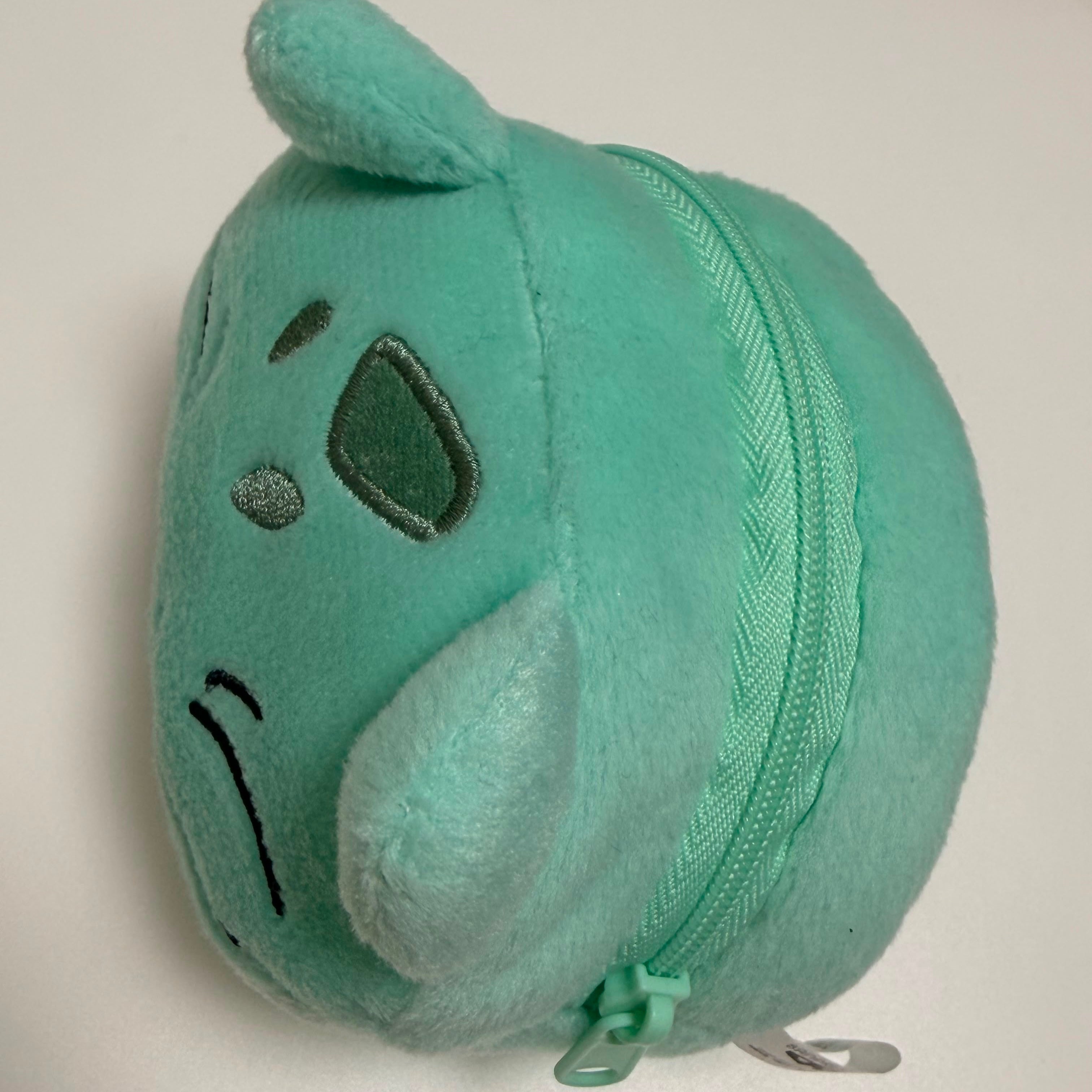 Pokémon Bulbasaur plush pouch by Banpresto