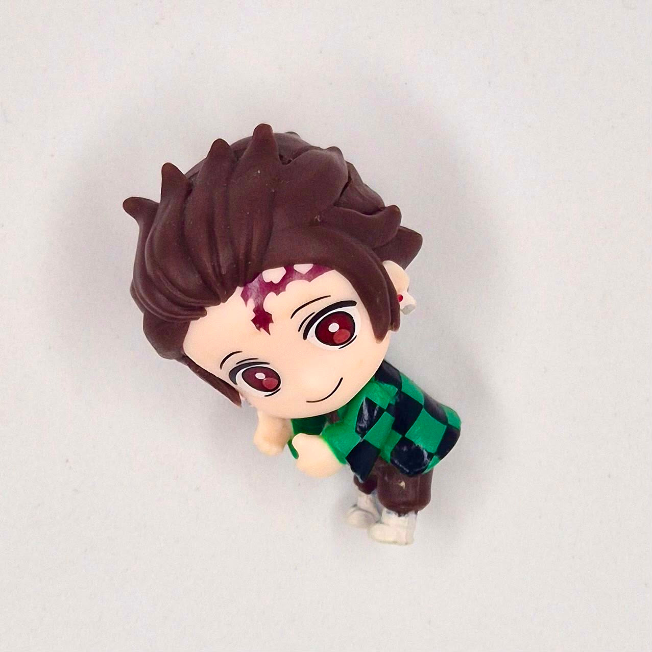 Demon Slayer Kamado Tanjiro Hugcot mini figurine by Bandai