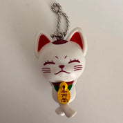 Dandadan Turbo Granny Maneki Neko mini figurine keychain by Banpresto