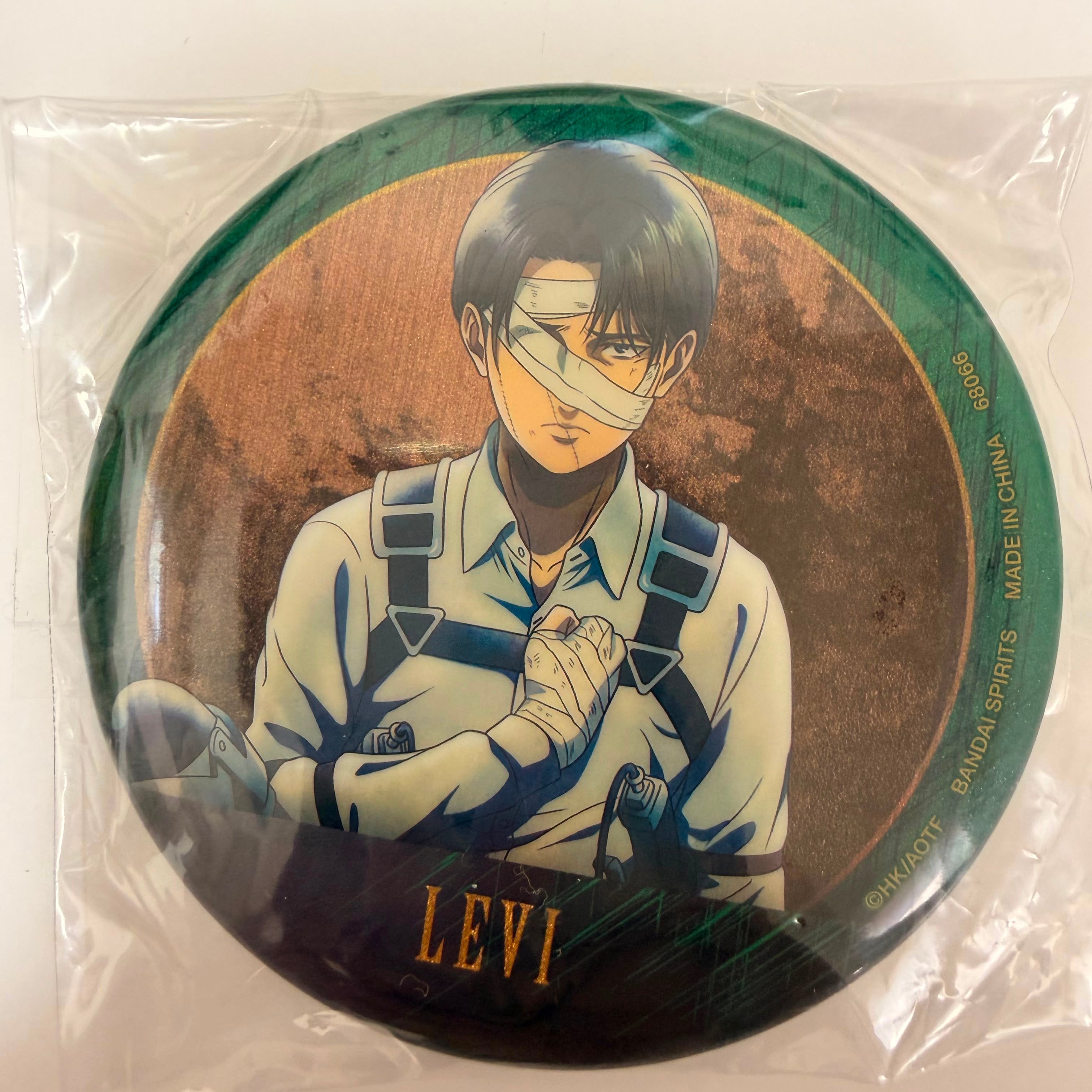 Attack on Titan Levi Ackerman metallic pin badge