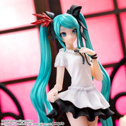 Vocaloid Hatsune Miku Project DIVA MEGA Supreme figure by SEGA