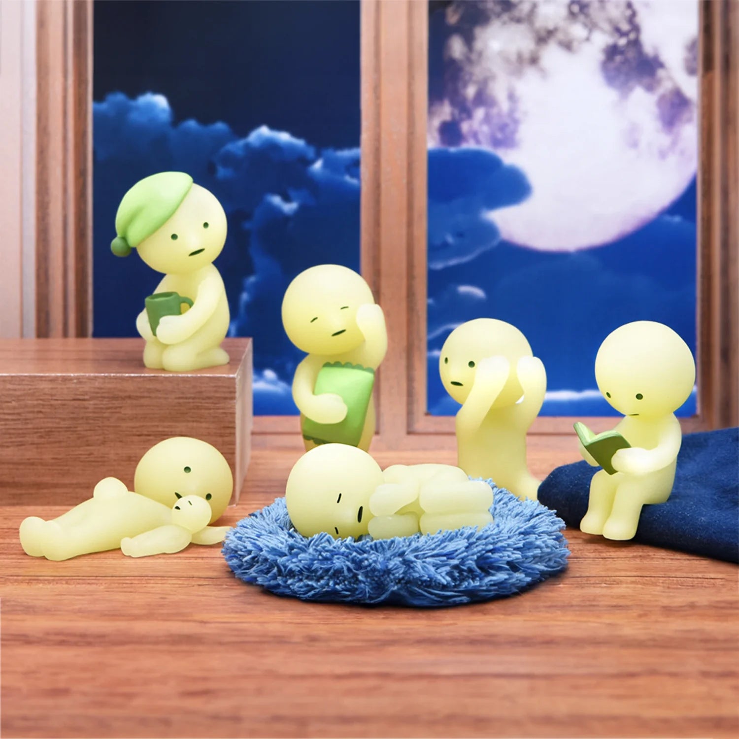 smiski_bed-series_collection-light.webp